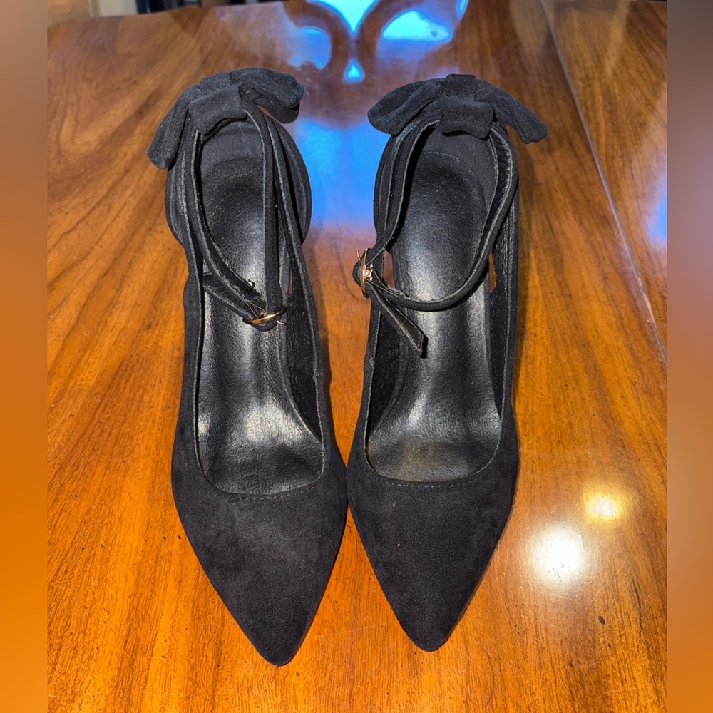 Women’s Heel Shoes Size EU 37/ US 6.5